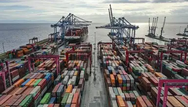 Kasım'da 7,3 Milyar Dolarlık Dış Ticaret Açığı