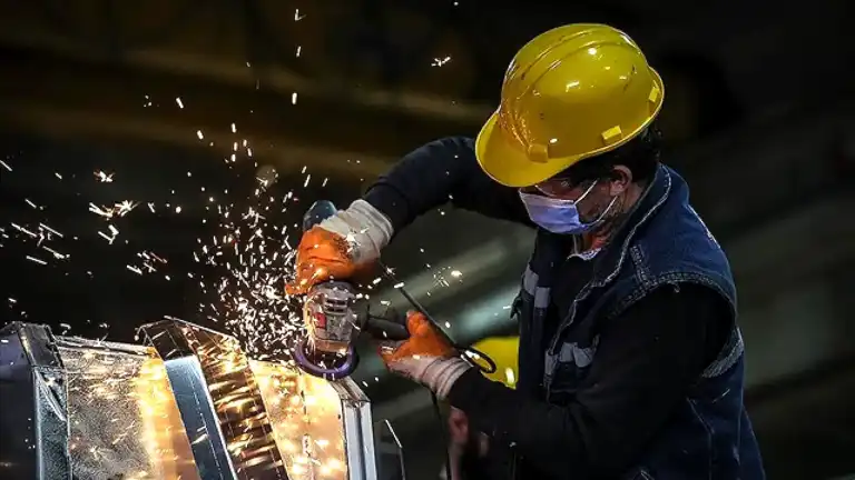 Ocak Ayında Sanayi Üretimi Yıllık %1,2 Arttı