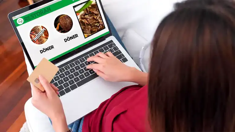 Türkiye'de Hızlı Ticarette Hamburger Rekor Kırdı! Türkiye'de Hızlı Ticarette Hamburger Rekor Kırdı!